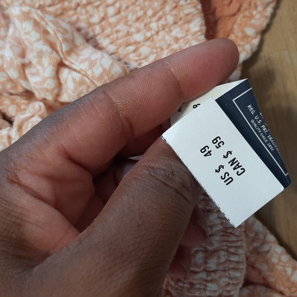 Abercrombie & Fitch women smock top size XS NWT - Picture 9 of 9